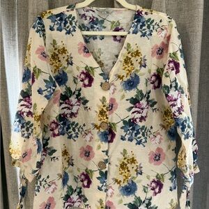 Linen blend Floral Button-Front V-Neck Blouse